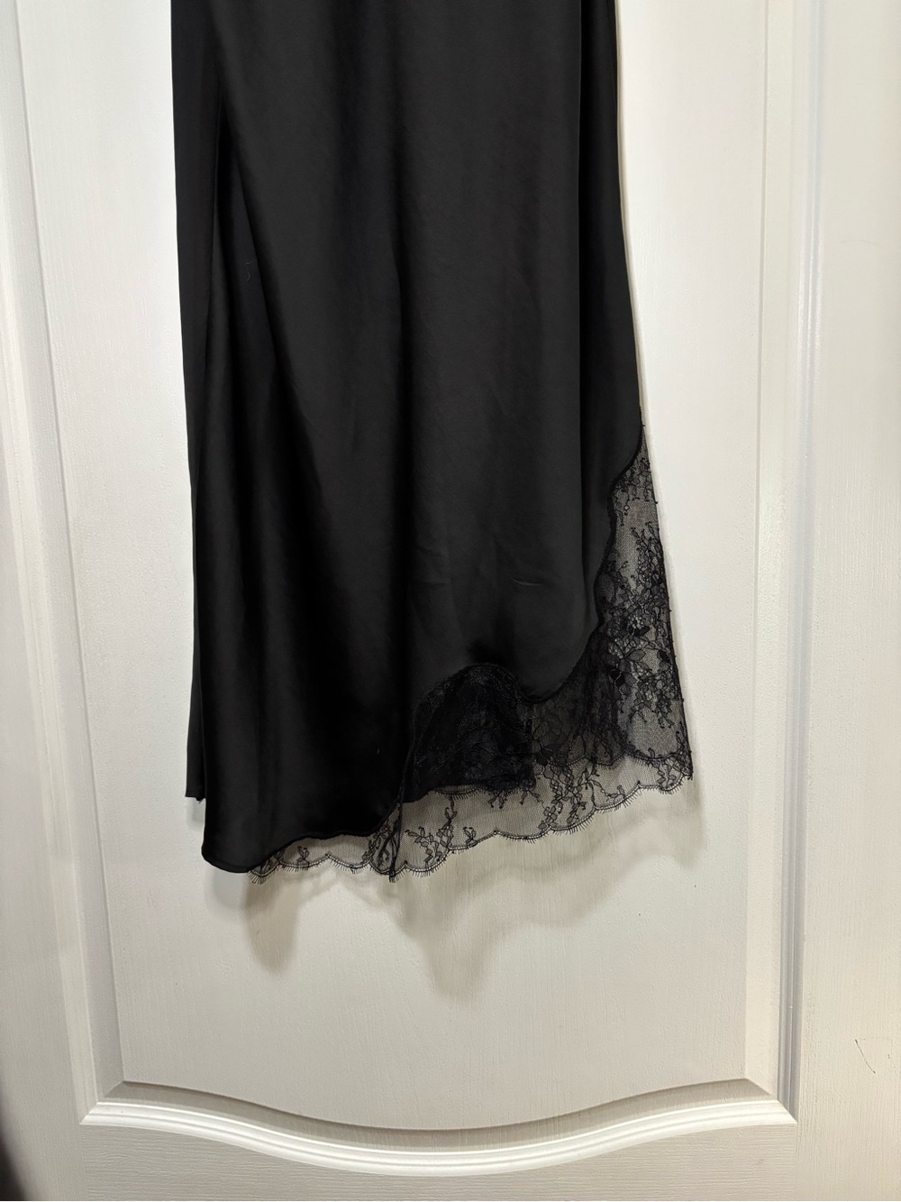 WILFRED Sonnet Satin Dress - Picture 7 of 9